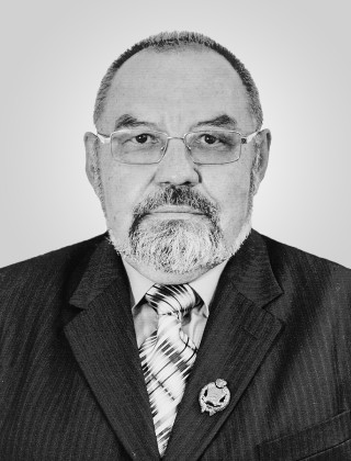 Изюмский Виктор Николаевич.