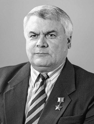Пашаев Давид Гусейнович.