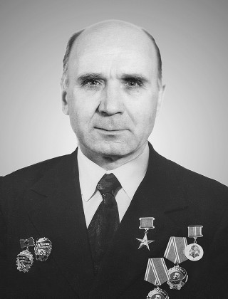 Титов Михаил Иванович.